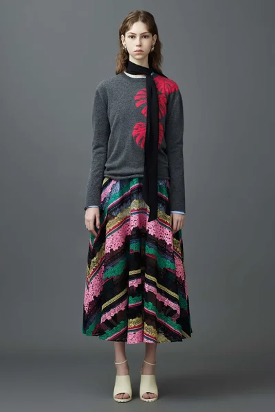 Look 15
